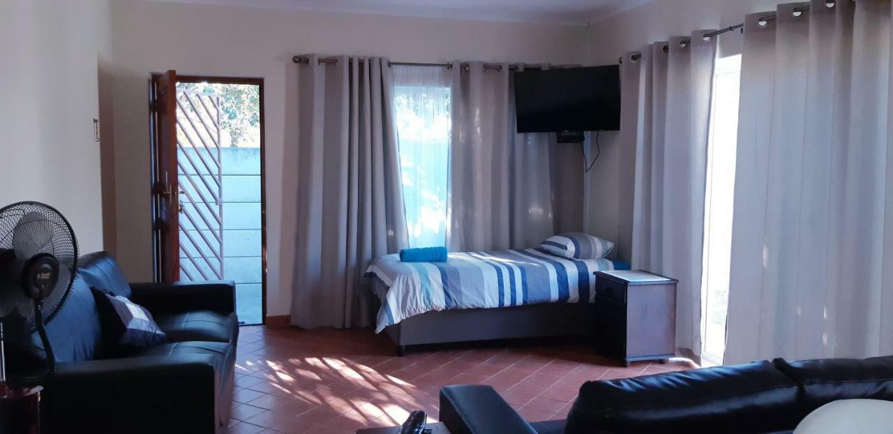 Getaway Self-Catering Tyger Valley Durbanville Extérieur photo